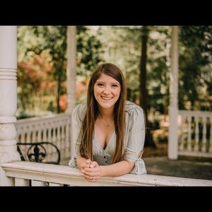 Meet your Posher, Natalie